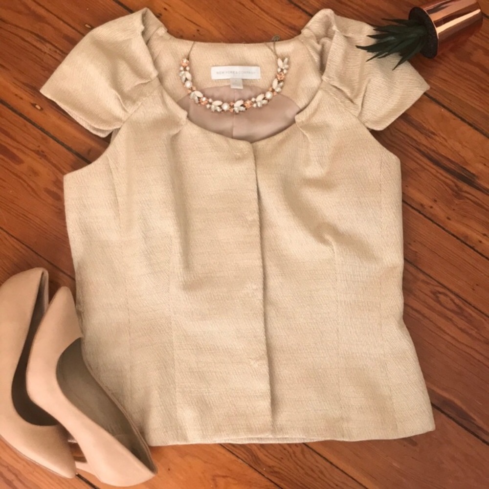 New York and Co.  short sleeve blazer